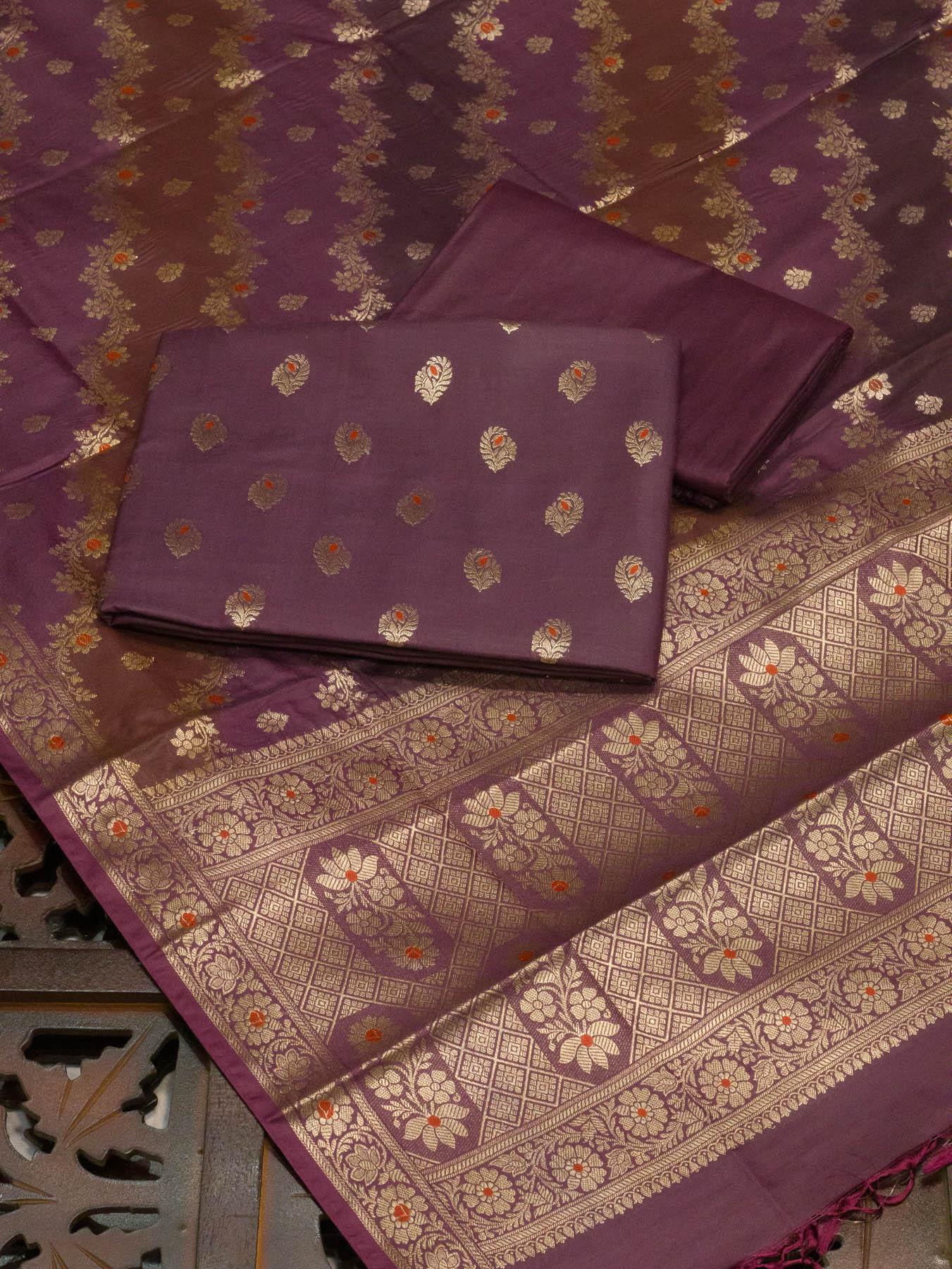 Wine Garnet Mulberry Viscose Hand Rangkaat Suit 3 Pcs Set
