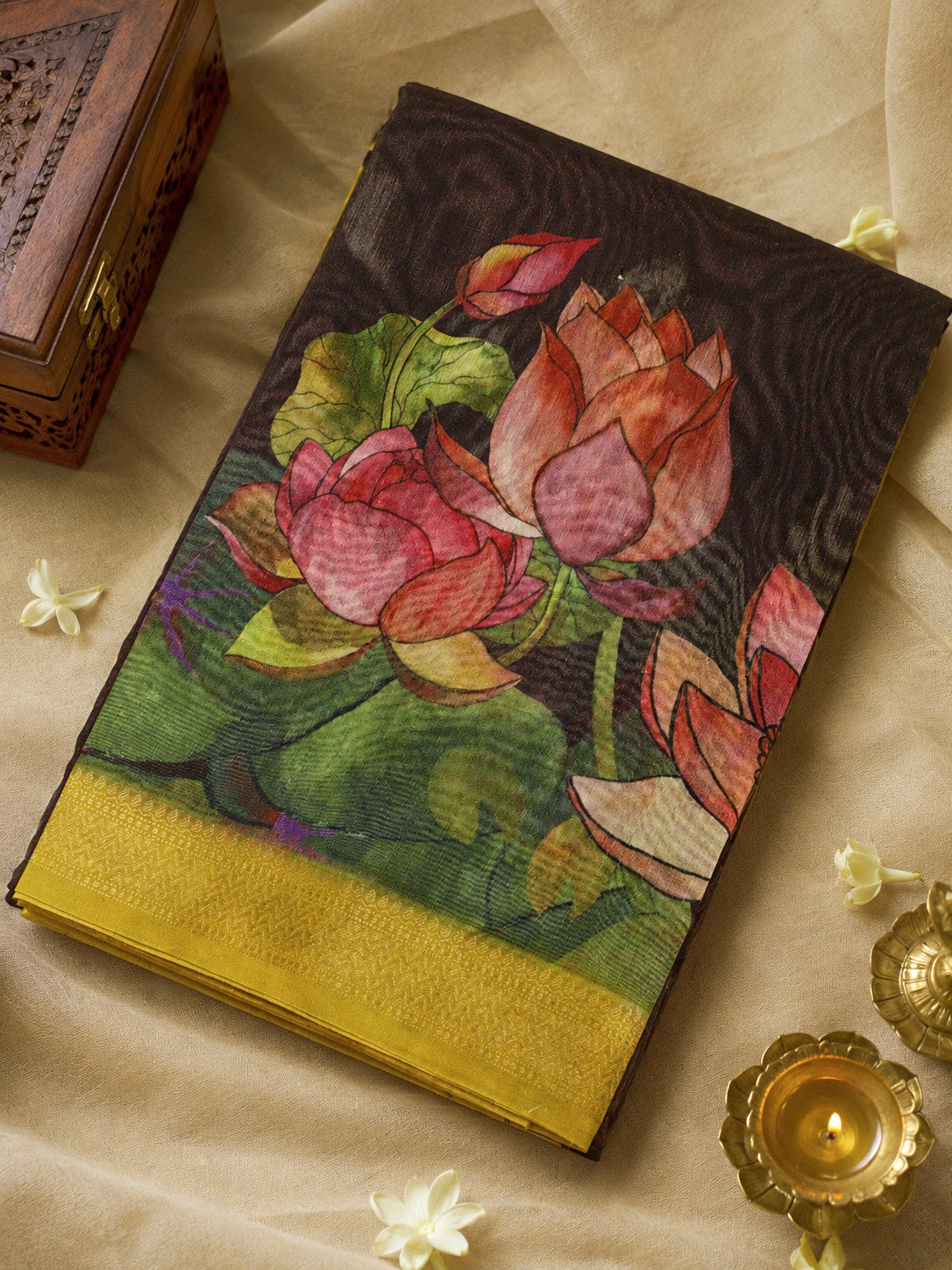 Walnut Brown Pure Silk Pure Silk Cotton Chanderi Mahewshwari Saree Digital Print