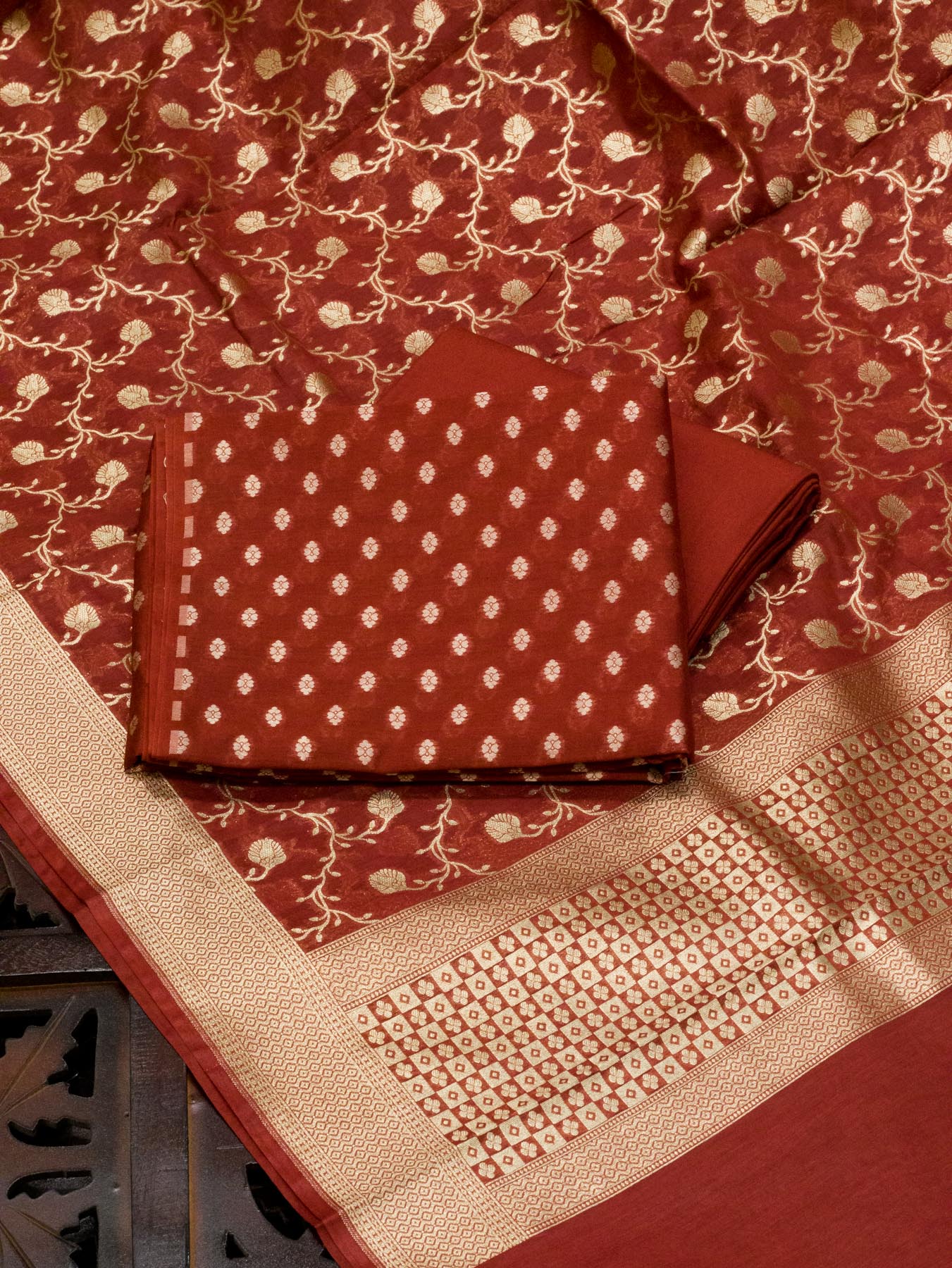 Sindoor Red Pure Silk Mul Chanderi Suit Set - Top Dupatta & Bottom