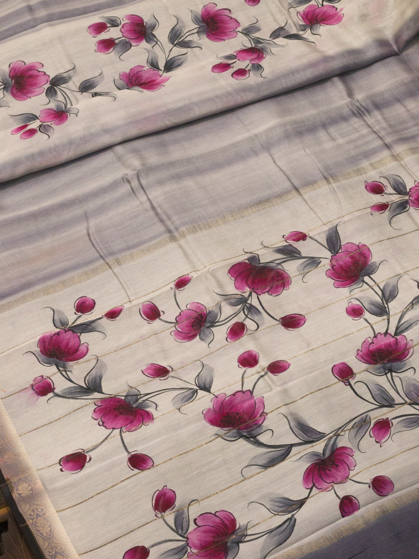Grey Pure Silk Cotton Chanderi Maheshwari Saree Hand Brush Painted