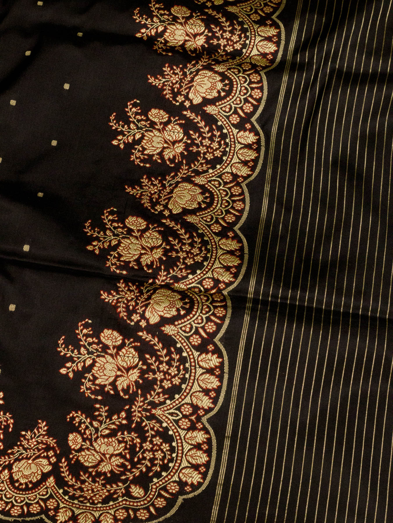 Pure Katan Silk Gold Banarasi Black Handloom Kadhwa Saree with Scallop Meenakari Border & Pallu and Fine Zari - ZARISPIRE