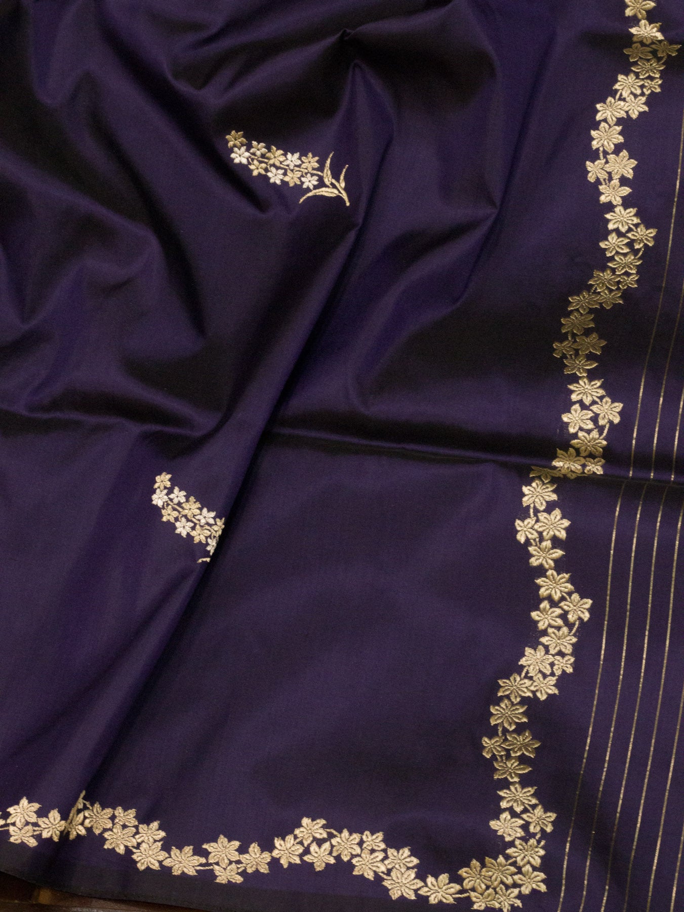 Pure Katan Silk Purple Navy Banarasi Handloom Kadhwa Saree with Narrow Scallop Border & Gold Silver Floral Buti - ZARISPIRE