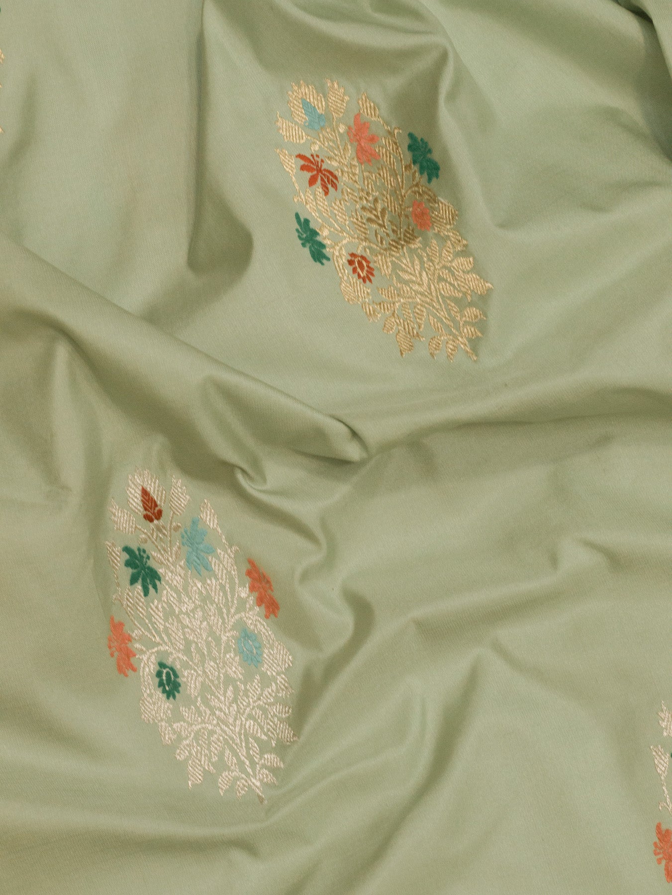 Pure Katan Silk Silver Banarasi Sea Green Katan Naqshi Satin Silk Handloom Saree with Kadhwa Tilfi Meenakari - ZARISPIRE