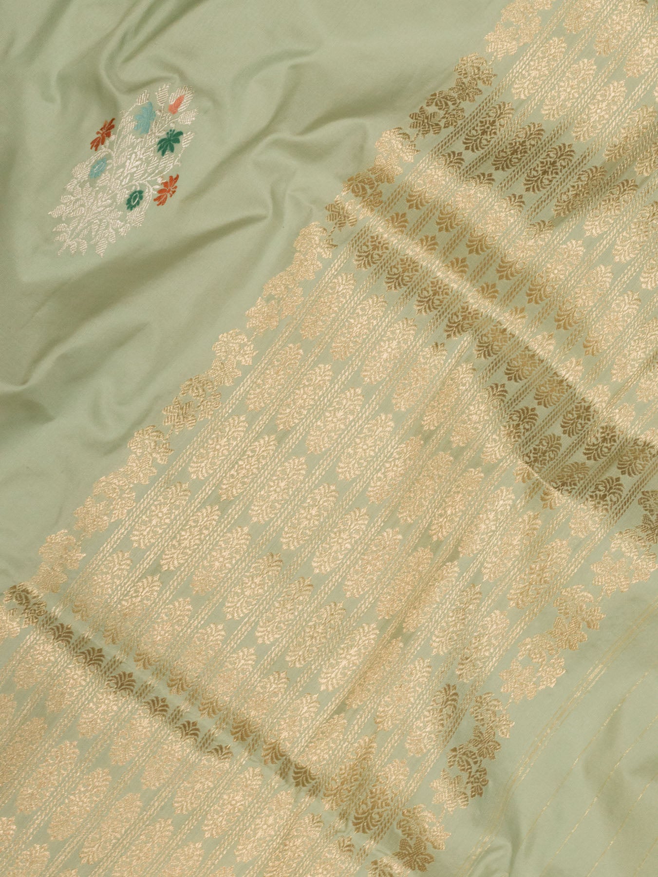 Pure Katan Silk Silver Banarasi Sea Green Katan Naqshi Satin Silk Handloom Saree with Kadhwa Tilfi Meenakari - ZARISPIRE