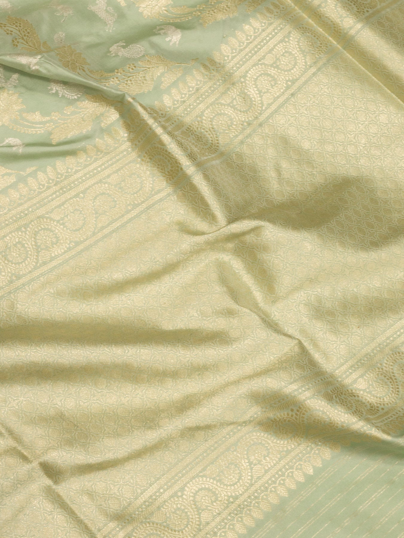 Pure Katan Silk Sea Blue Banarasi Exquisitely woven with Kadhwa Shikargah Jangla motifs and enriched with Gold - ZARISPIRE