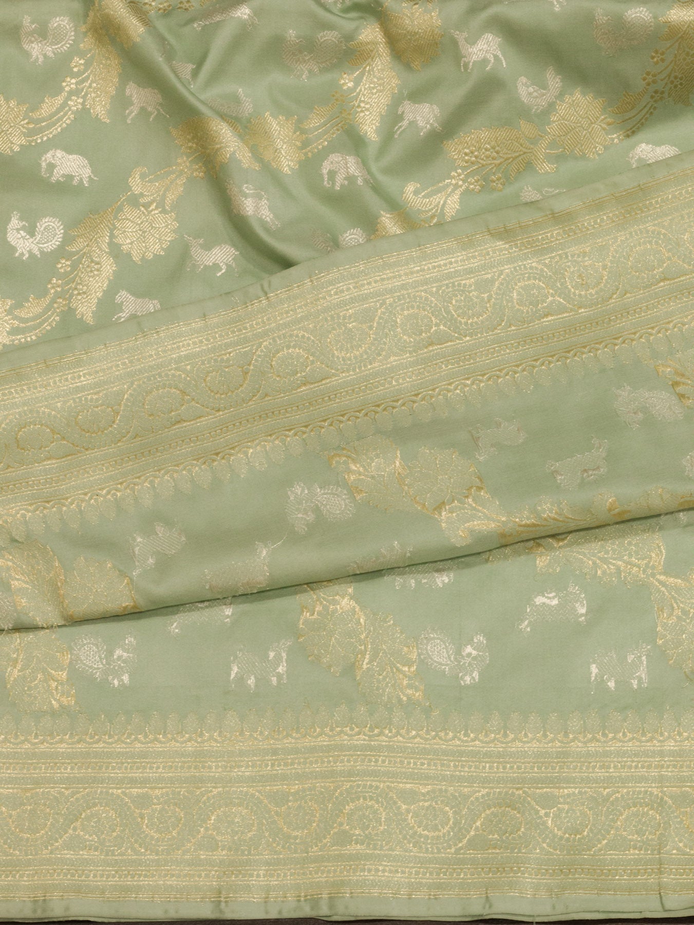 Pure Katan Silk Sea Blue Banarasi Exquisitely woven with Kadhwa Shikargah Jangla motifs and enriched with Gold - ZARISPIRE