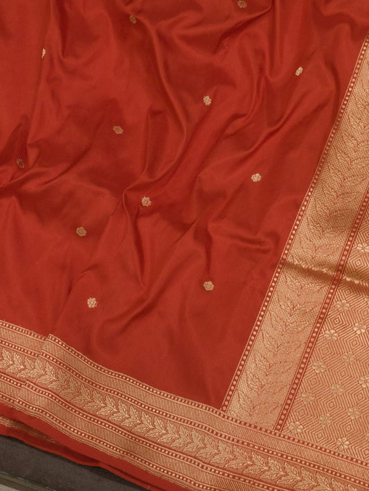 Shaadi Red Pure Katan Silk Handloom Saree with Kadhwa Fine Gold Zari Buti