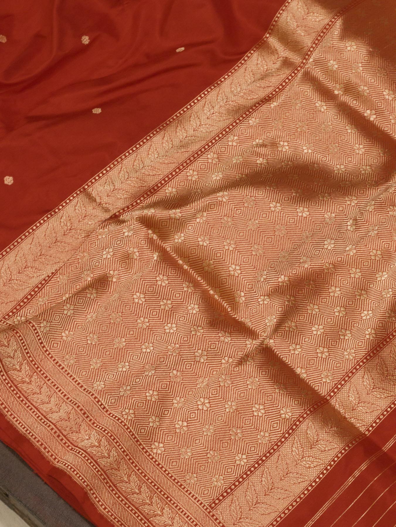 Shaadi Red Pure Katan Silk Handloom Saree with Kadhwa Fine Gold Zari Buti