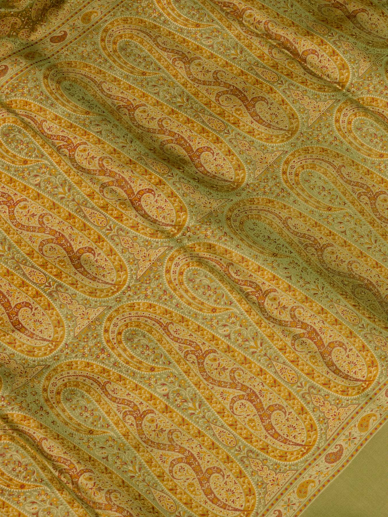 Pure Satin Silk Pista Green Banarasi Handloom Saree with Allover Tilfi Jamawar Tanchui Weaving - fabric weave - ZARISPIRE
