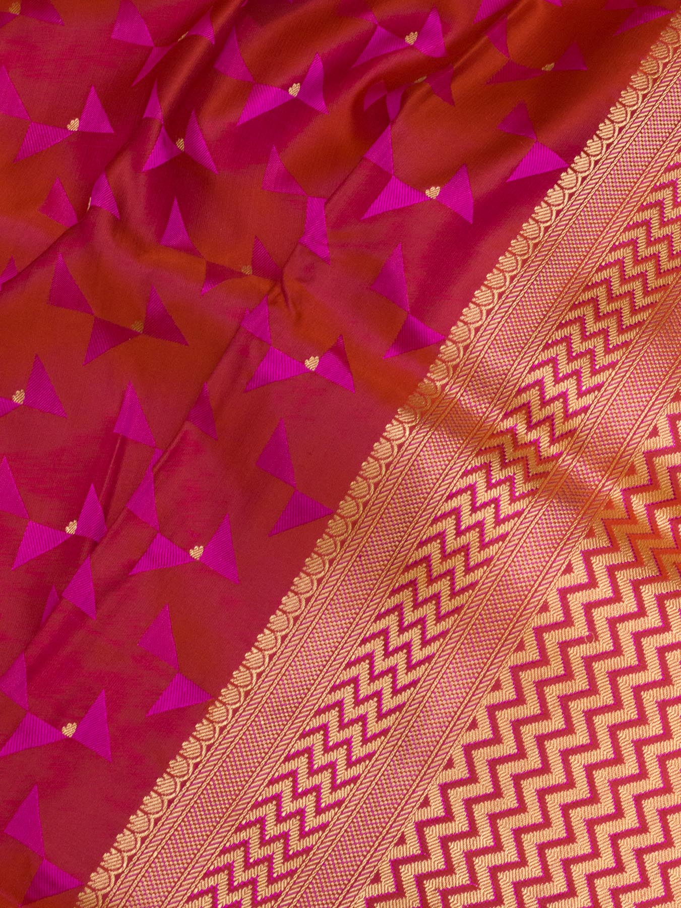 Pure Satin Silk Pink Banarasi Rani Handloom Saree with Allover Alfi Jamawar Tanchui & Zari Buti Accents - ZARISPIRE