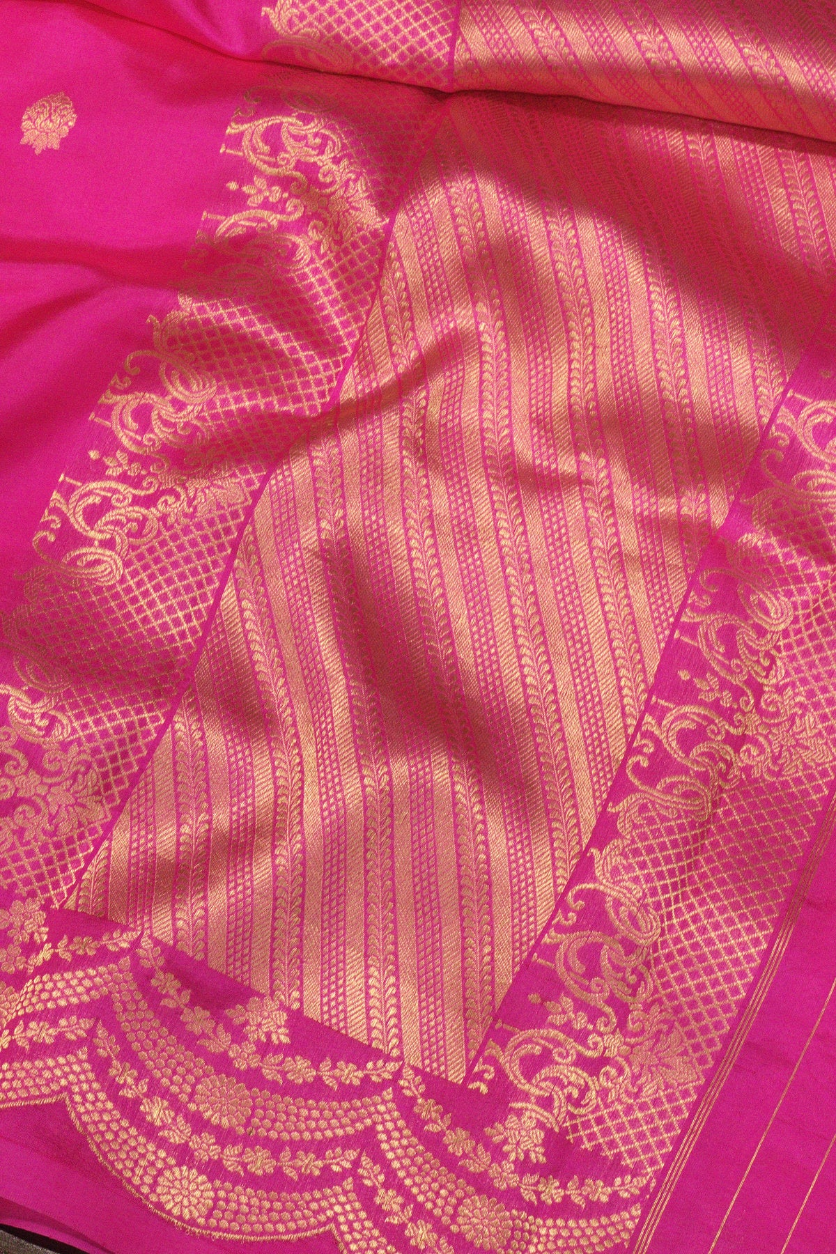 Rani Pink Pure Katan Silk Handloom Saree Kadhwa Zari Scallop  Border & Buti