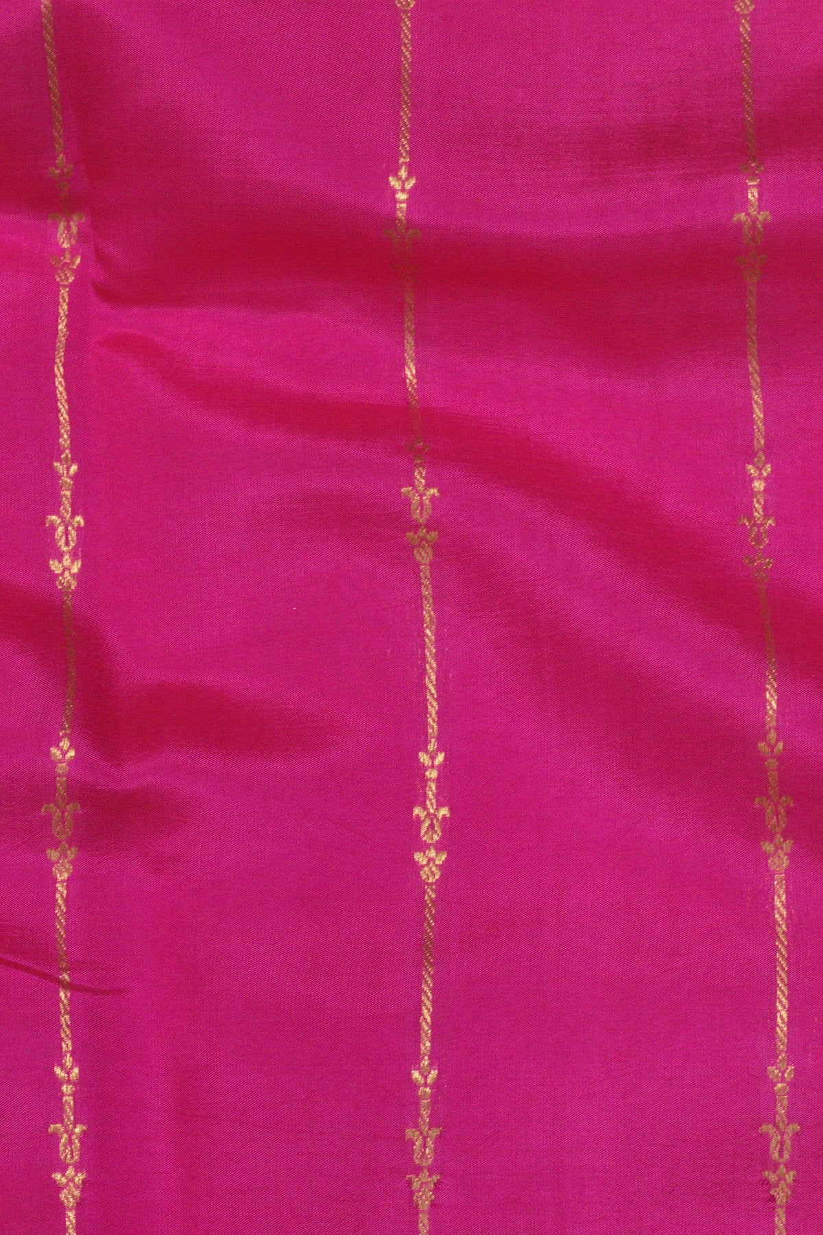 Rani Pink Pure Katan Silk Handloom Saree Kadhwa Zari Scallop  Border & Buti