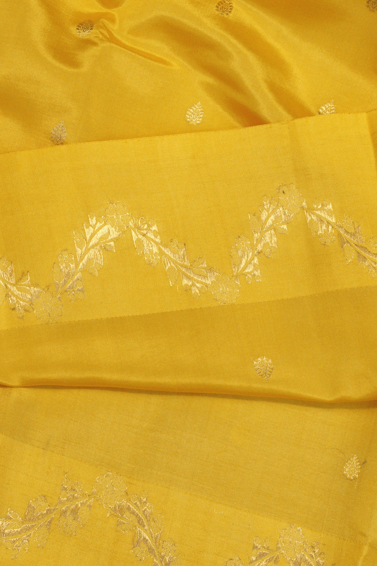 Yellow Pure Katan Silk Handloom Saree Kadhwa Scallop Satin Border & Zari Buti